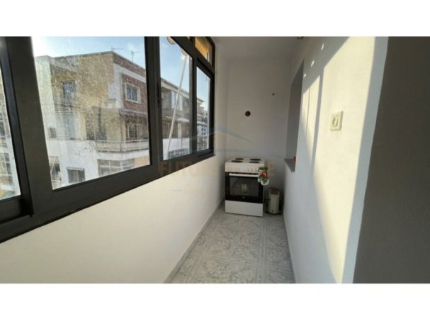 Tirane, shitet apartament 1+1 Kati 5, 55 m² 79.000 € (Tregu Elektrik i Ri)