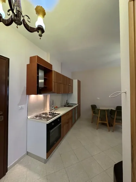 Vlore, jepet me qera apartament 1+1+Ballkon Kati 0, 70 m² 40 € (Dhimiter konomi)