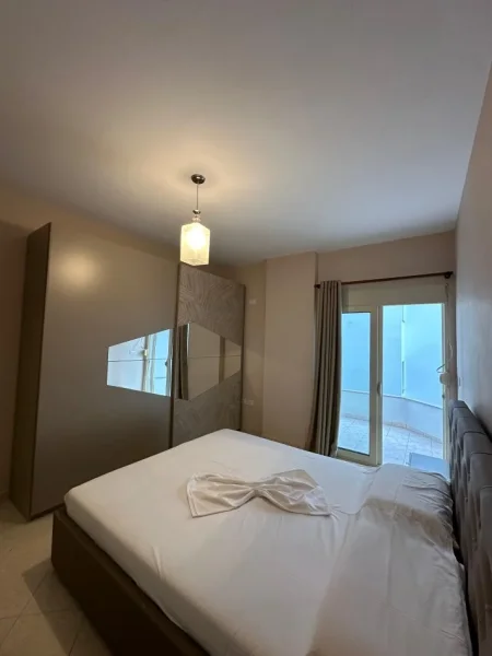 Vlore, jepet me qera apartament 1+1+Ballkon Kati 0, 70 m² 40 € (Dhimiter konomi)