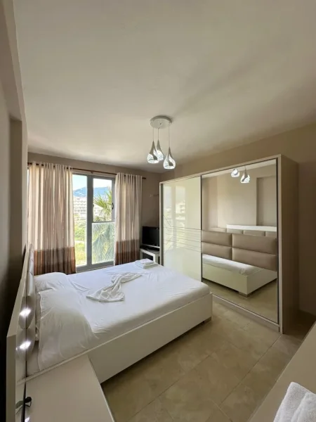 Radhime - Orikum, jap me qera apartament 2+1+Ballkon Kati 1, 50 €