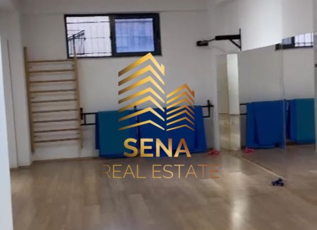 Tirane, jepet me qera ambjent biznesi Kati 0, 130 m² 1.200 € (– Rruga e Kosovareve)