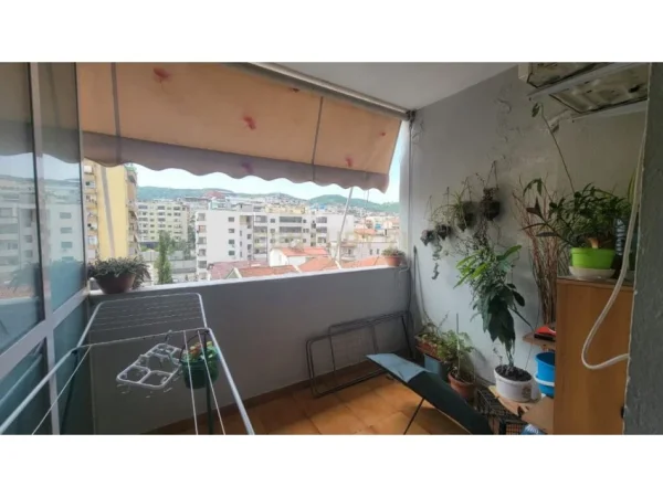 Tirane, shitet apartament 2+1 Kati 7, 124 m² 235.000 € (komuna e parisit)