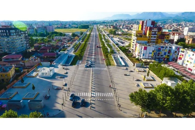 Tirane, shitet apartament 2+1 Kati 4, 113 m² 159.000 € (Apartament 2+1 ne shitje te Bulevardi i Ri!)