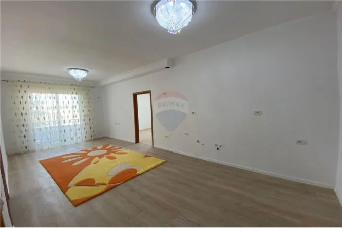 Shqiperi, shitet apartament 2+1 , 83 m² 96.000 € (Apartament 2+1 per shitje ne Fresk !)