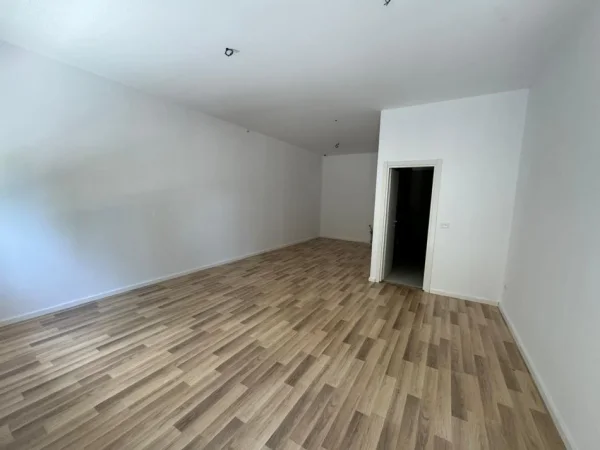 Durres, shitet garsonier Kati 1, 47 m² 61.000 € (Pavaresia , Plazh)