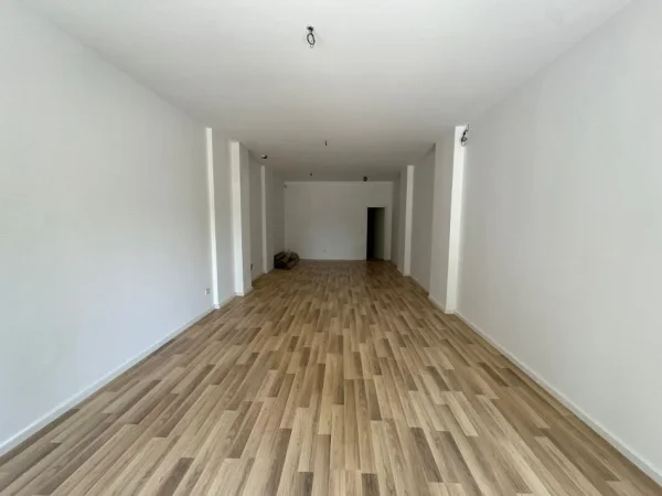 Durres, shitet garsonier Kati 1, 52 m² 68.000 € (Pavaresia , Plazh)