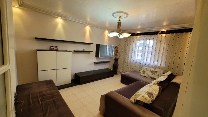 Tirane, jepet me qera apartament 1+1+Ballkon Kati 5, 70 m² 370 € (SHKOLLA E BASHKUAR)