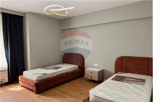 Tirane, jepet me qera apartament 2+1 , 128 m² 1.000 € (Lunder, Shqipëri)