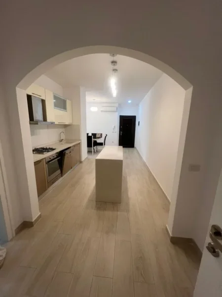 Tirane, jepet me qera apartament Kati 4, 110 m² 850 € 