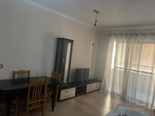 Tirane, jepet me qera apartament 2+1 Kati 6, 93 m² 500 € (Astir)