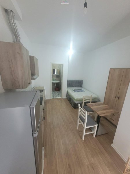 Tirane, jepet me qera garsonier 1+1 Kati 1, 30 m² 300 € (ali demi)