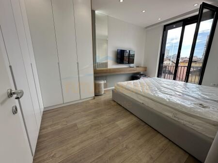 Qera, Apartament 1+1+Post Parkimi, Shkolla e Kuqe.