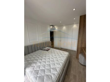 Qera, Apartament 1+1+Post Parkimi, Shkolla e Kuqe.