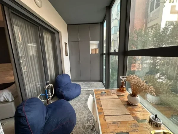 Tirane, jepet me qera apartament 1+1+Ballkon Kati 3, 80 m² 580 € (Prane big Market, Kodra e Diellit)