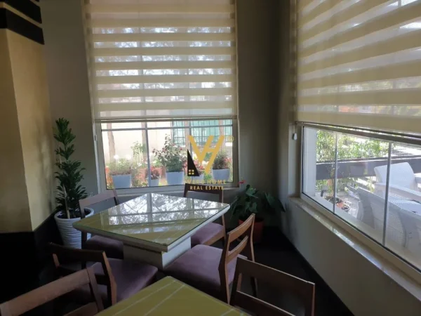 Kavaje, shitet bar-kafe Kati 0, 340 m² 260.000 € (KAVAJË)