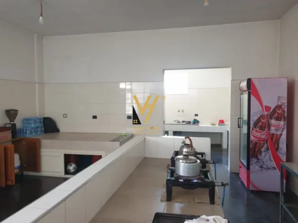 Kavaje, shitet bar-kafe Kati 0, 340 m² 260.000 € (KAVAJË)
