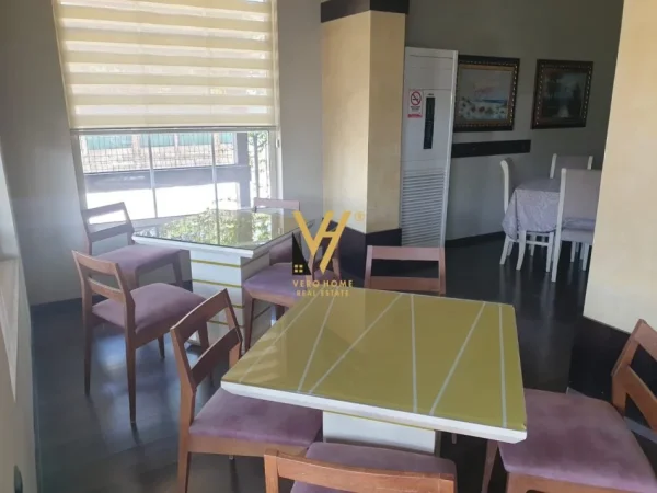 Kavaje, shitet bar-kafe Kati 0, 340 m² 260.000 € (KAVAJË)