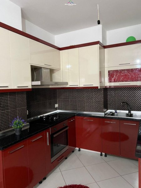 Tirane, shes apartament 2+1 Kati 6, 116 m² 156.000 € (teodor keko)