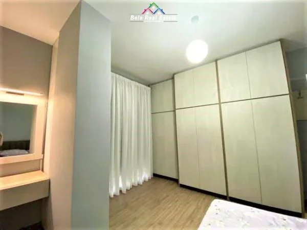 Tirane, jepet me qera apartament 1+1+Ballkon Kati 1, 65 m² 600 € (mine peza)