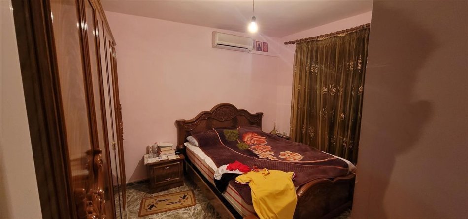 Lushnje, shitet ambjent biznesi Kati 2, 123 m² 60.000 € (Kryqezimi Ypsilonit.)