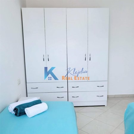 Tirane, jap me qera apartament 1+1+Ballkon Kati 6, 88 m² 400 € (1+1 per qira te Rruga Kongresi i Manastirit)