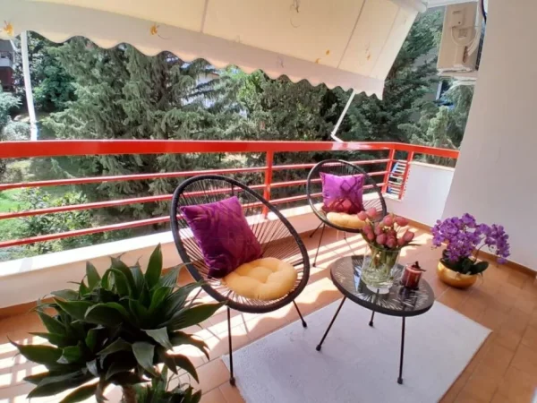 Shitje, Apartament 2+1+2, në Liqeni i Thate, Tiranë. AREA41923