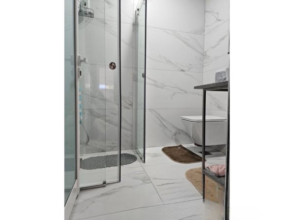 Tirane, jepet me qera garsonier 1+1 Kati 1, 52 m² 400 € (Kopshti Zologjik)