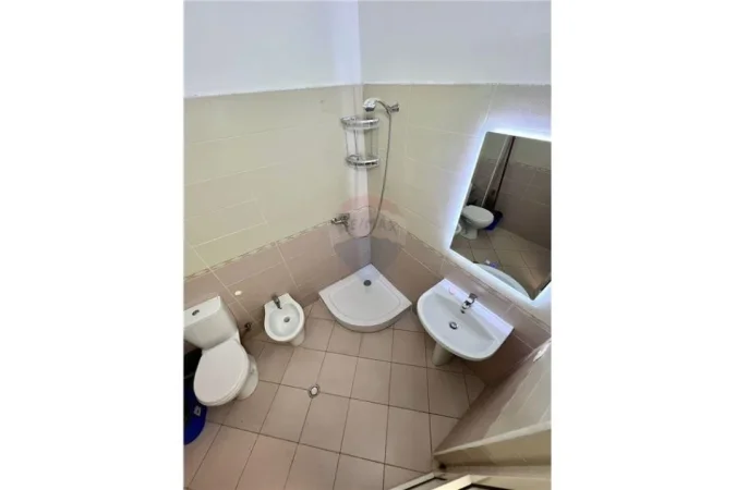 Tirane, shitet apartament 2+1 , 72 m² 105.000 € (APARTAMENT 2+1 PER SHITJE PRANE 2 PALMAVE)