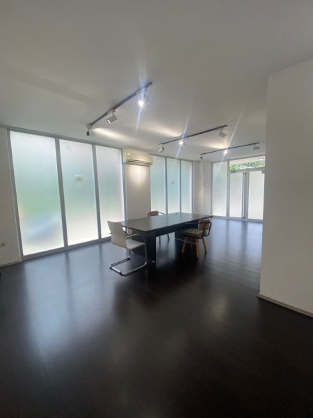 Tirane, jepet me qera Kati 0, 70 m² 450 € (Liqeni i Thate)