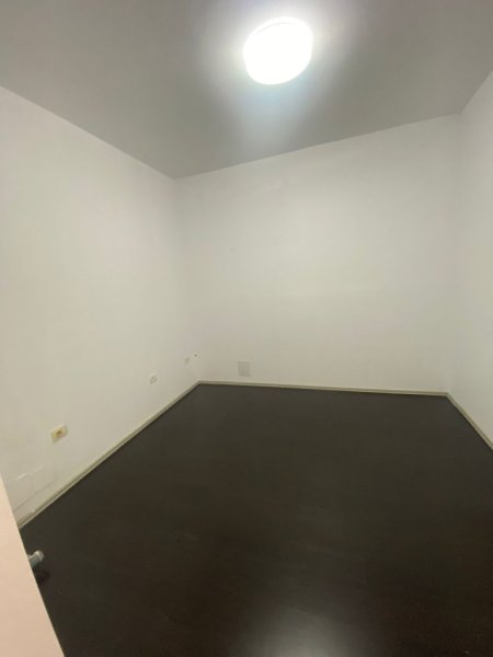 Tirane, jepet me qera Kati 0, 70 m² 450 € (Liqeni i Thate)