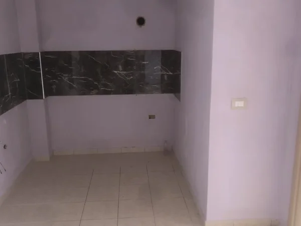 Durres, shitet apartament 1+1+Ballkon Kati 3, 65 m² 72.000 € (Shkembi i Kavajes)