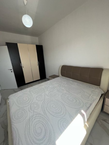 Tirane, jepet me qera apartament 2+1 Kati 5, 85 m² 450 € (Bulevardi Migjeni)