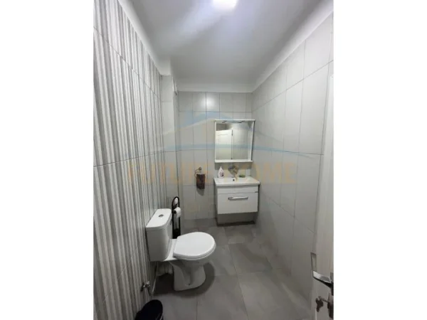 Tirane, shitet apartament 1+1+Ballkon Kati 1, 95 m² 150.000 € (Unaza e Re)