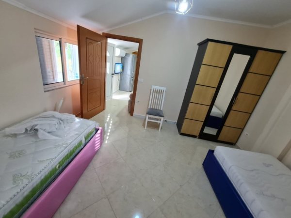 Tirane, jepet me qera apartament 1+1 Kati 3, 55 m² 350 € (Kinostudio)