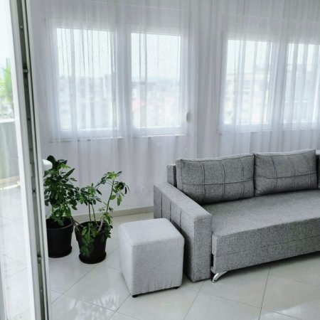 Tirane, jepet me qera apartament 2+1+Ballkon Kati 6, 86 m² 400 € (RRUGA BARDHYL)