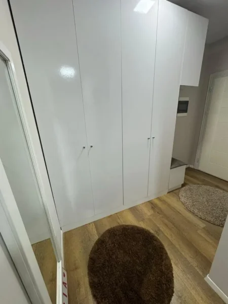 Tirane, jepet me qera apartament 2+1+Ballkon Kati 2, 93 m² 450 € (Rruga Besim alla , prane pallateve cabej)