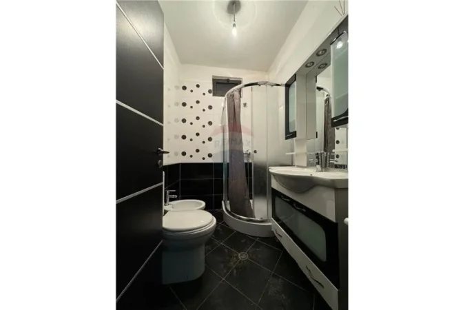 Tirane, jepet me qera apartament 2+1 Kati 5, 124 m² 500 € (Milto Sotir Gura - Astir - Fabrika e Miellit)