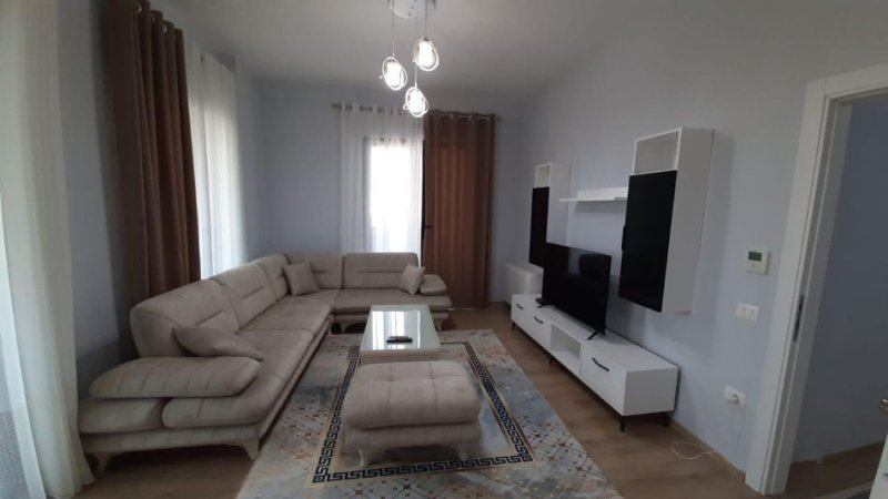 Tirane, jepet me qera apartament 2+1+Aneks+Ballkon Kati 5, 120 m² 800 € (SQUARE 21)