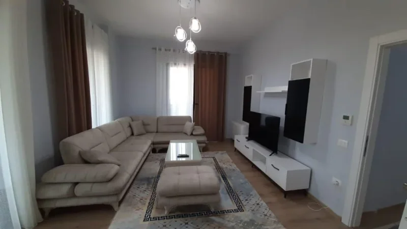 Tirane, jepet me qera apartament 2+1+Aneks+Ballkon Kati 5, 120 m² 800 € (SQUARE 21)