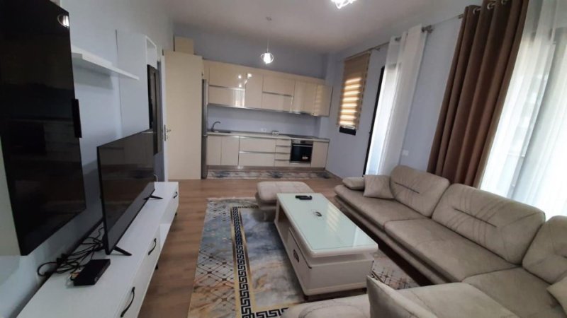 Tirane, jepet me qera apartament 2+1+Aneks+Ballkon Kati 5, 120 m² 800 € (SQUARE 21)