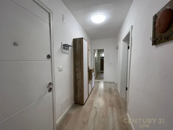 Tirane, shitet apartament 2+1 Kati 3, 71 m² 137.000 € (Pazari Ri)