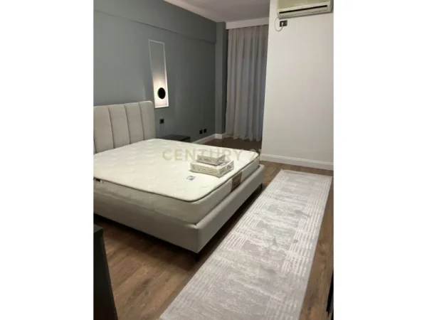 Tirane, jap me qera apartament 2+1 Kati 6, 100 m² 1.200 € (Faik Konica)