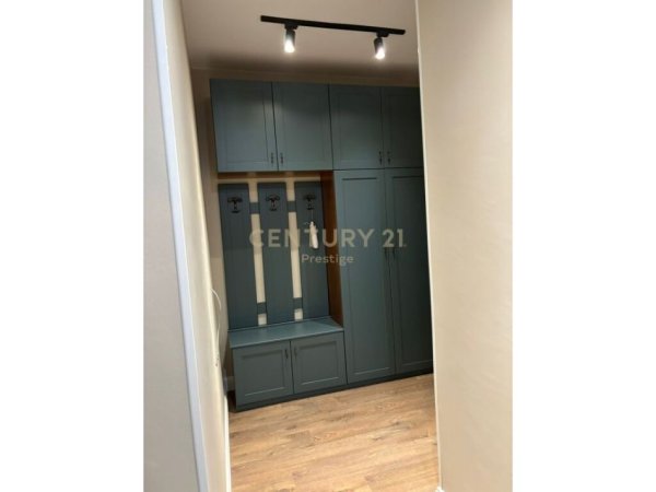 Tirane, jap me qera apartament 2+1 Kati 6, 100 m² 1.200 € (Faik Konica)