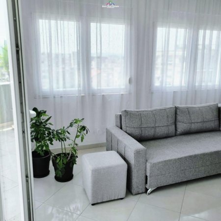 Tirane, jepet me qera apartament 1+1 Kati 6, 86 m² 400 Euro (QSUT)