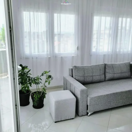 Tirane, jepet me qera apartament 1+1 Kati 6, 86 m² 400 Euro (QSUT)