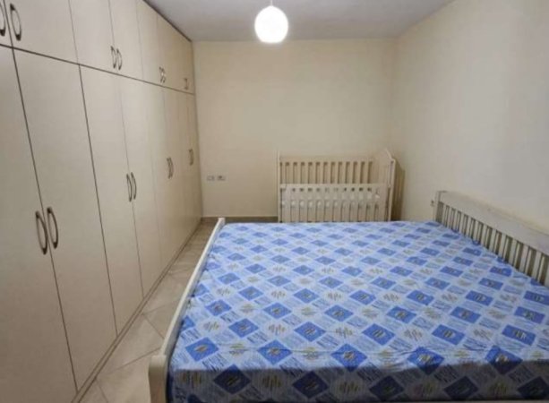 Tirane, jepet me qera apartament 1+1 Kati 3, 55 m² 400 € (21 Dhjetori)