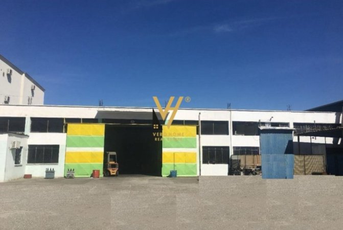 Tirane, jepet me qera magazine Kati 0, 600 m² 4.300 € (AUTOSTRADA TIRANE-DURRES)