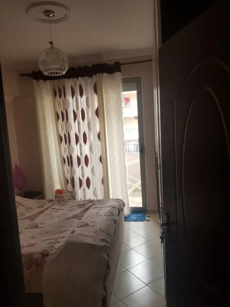 Tirane, jepet me qera apartament 2+1 Kati 4, 90 m² 400 € (misto mame)