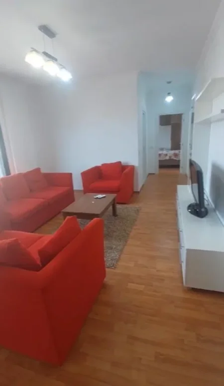 Tirane, jepet me qera apartament 2+1 Kati 5, 85 m² 700 € (Mine Peza)