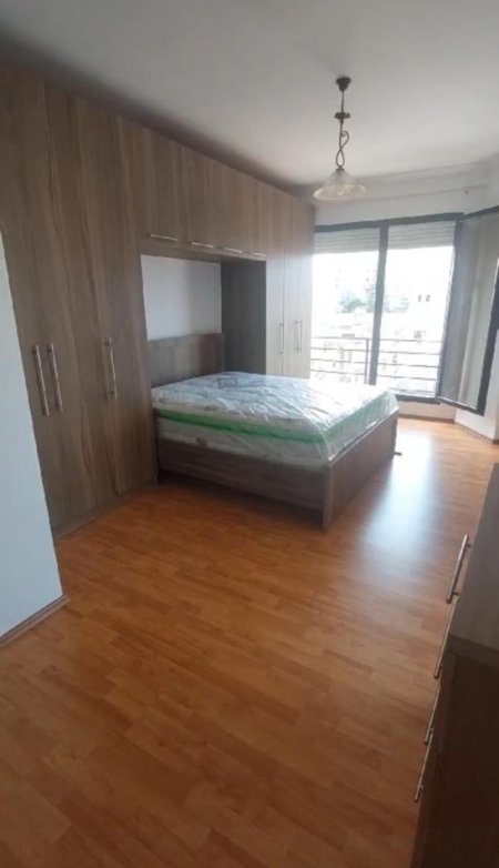 Tirane, jepet me qera apartament 2+1 Kati 5, 85 m² 700 € (Mine Peza)
